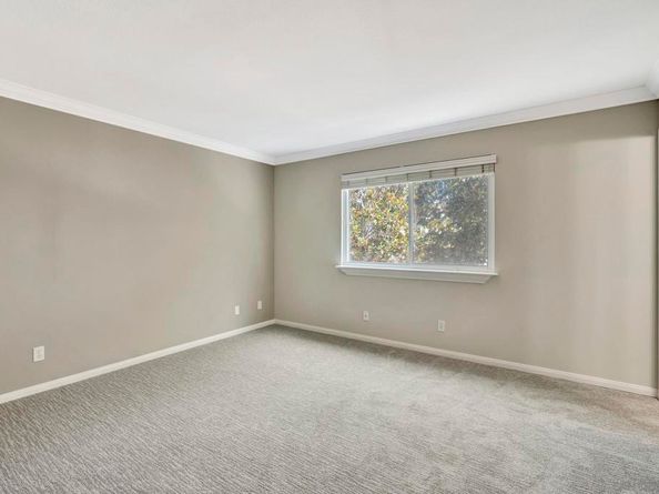 5653 Riley St 105, San Diego CA 92110