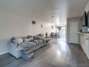3433 Los Mochis Way, Oceanside CA 92056