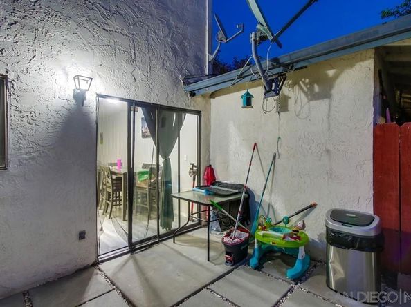 3433 Los Mochis Way, Oceanside CA 92056