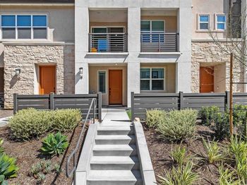 782 Vada St