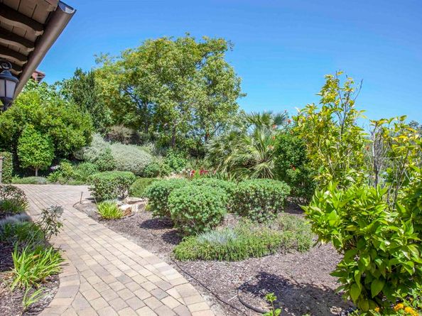 16632 Rose Of Tralee Ln, San Diego CA 92127