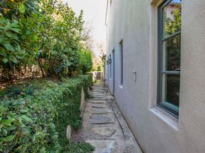 16632 Rose Of Tralee Ln, San Diego CA 92127