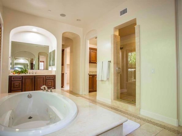 16632 Rose Of Tralee Ln, San Diego CA 92127