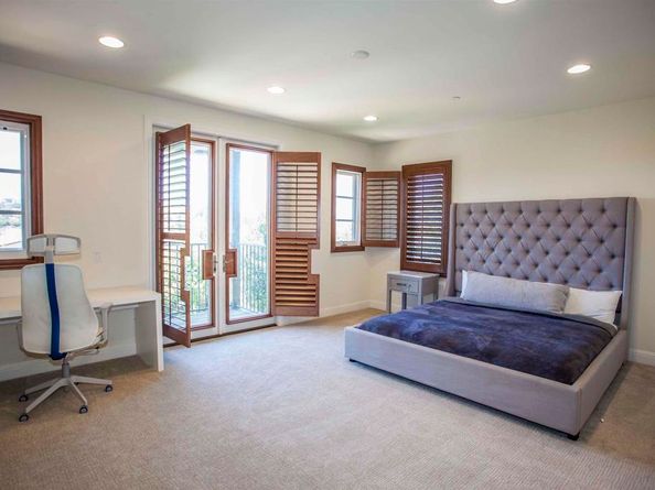 16632 Rose Of Tralee Ln, San Diego CA 92127