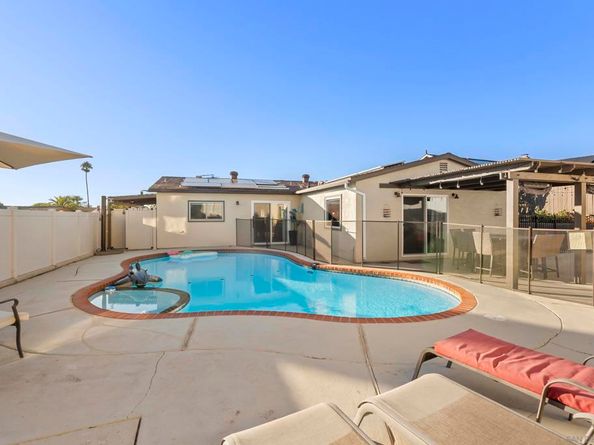 12979 Calle De Las Rosas, San Diego CA 92129