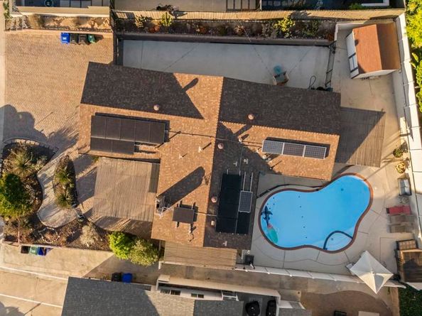 12979 Calle De Las Rosas, San Diego CA 92129