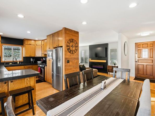 12979 Calle De Las Rosas, San Diego CA 92129
