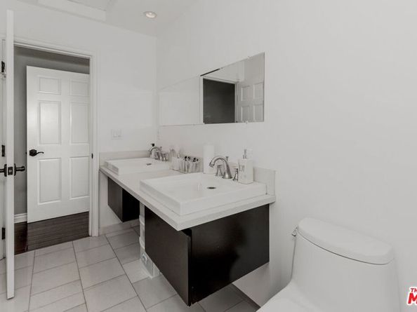 12643 Elkwood Street, North Hollywood CA 91605