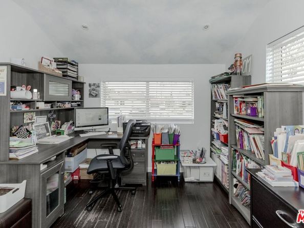 12643 Elkwood Street, North Hollywood CA 91605