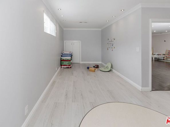 12643 Elkwood Street, North Hollywood CA 91605