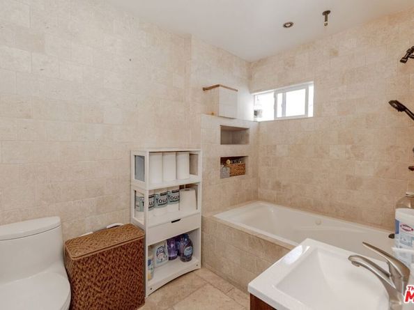 12643 Elkwood Street, North Hollywood CA 91605