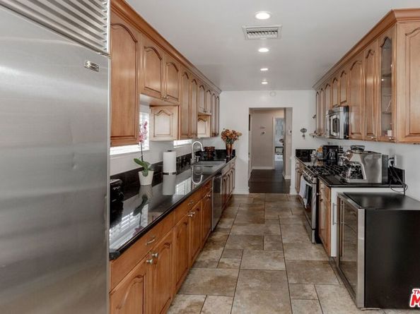 12643 Elkwood Street, North Hollywood CA 91605