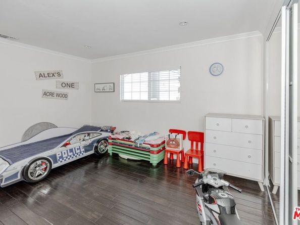 12643 Elkwood Street, North Hollywood CA 91605