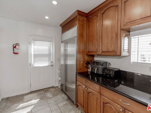 12643 Elkwood Street, North Hollywood CA 91605