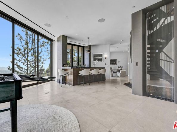 8526 Hollywood Boulevard, Los Angeles CA 90069