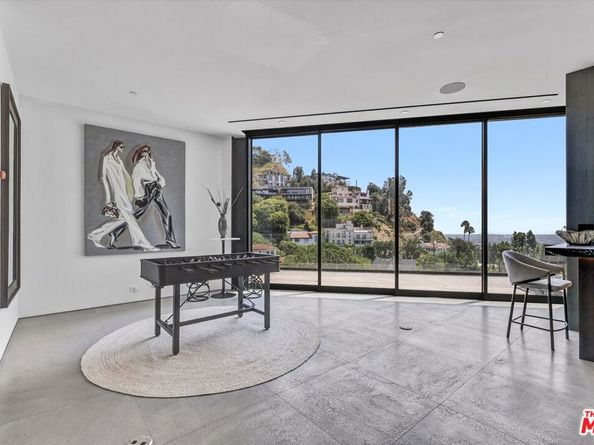 8526 Hollywood Boulevard, Los Angeles CA 90069