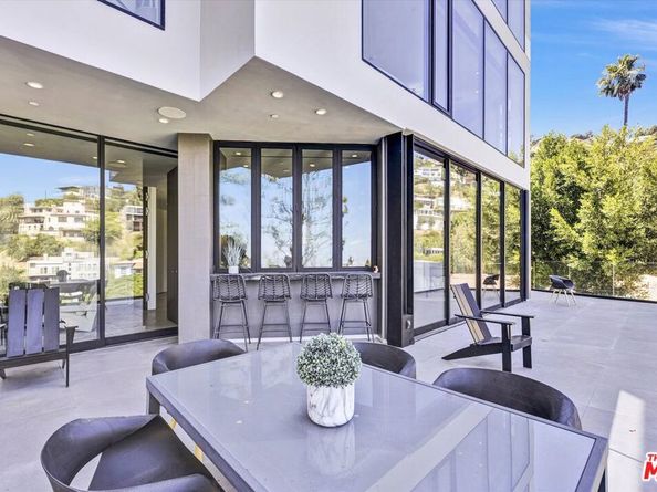 8526 Hollywood Boulevard, Los Angeles CA 90069