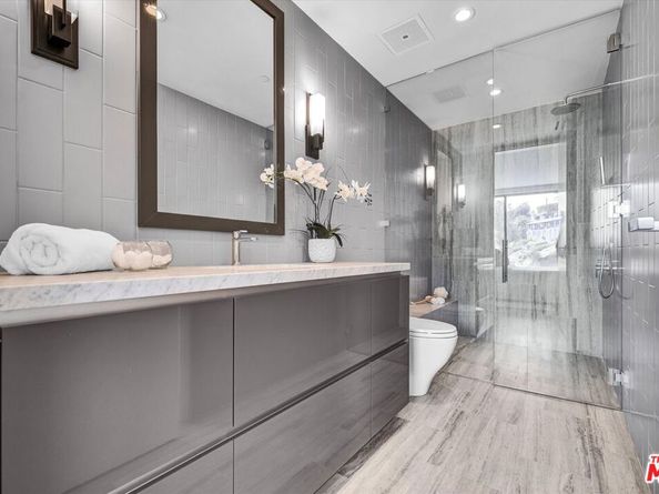 8526 Hollywood Boulevard, Los Angeles CA 90069