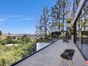 8526 Hollywood Boulevard, Los Angeles CA 90069