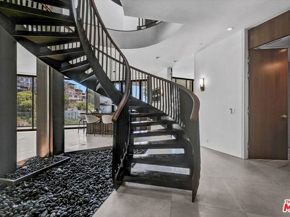 8526 Hollywood Boulevard, Los Angeles CA 90069