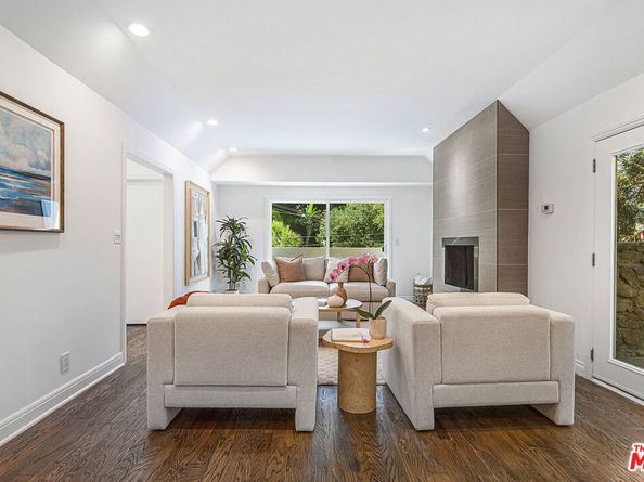 8155 Willow Glen Road, Los Angeles CA 90046