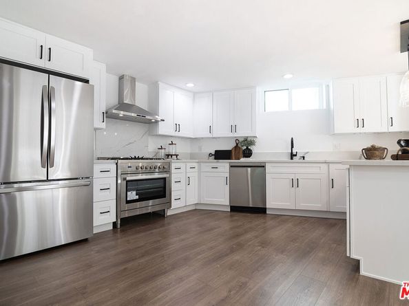 8155 Willow Glen Road, Los Angeles CA 90046
