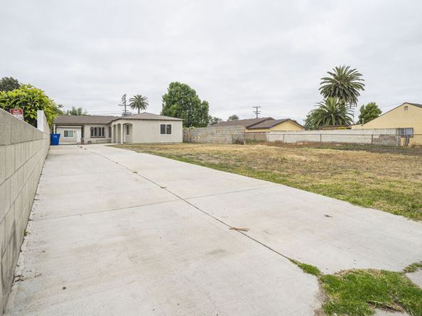 324 W 122nd Street, Los Angeles CA 90061