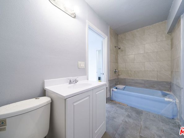 324 W 122nd Street, Los Angeles CA 90061