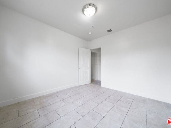 324 W 122nd Street, Los Angeles CA 90061