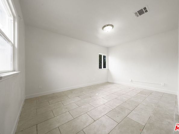 324 W 122nd Street, Los Angeles CA 90061