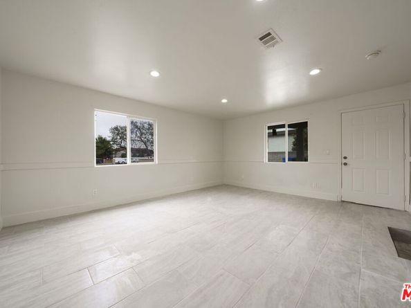 324 W 122nd Street, Los Angeles CA 90061