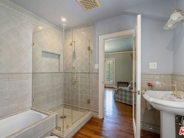 248 S Hudson Avenue, Los Angeles CA 90004