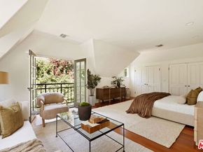 143 S Muirfield Road, Los Angeles CA 90004