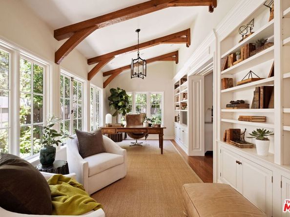 143 S Muirfield Road, Los Angeles CA 90004