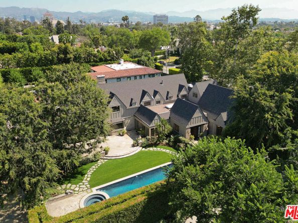 143 S Muirfield Road, Los Angeles CA 90004