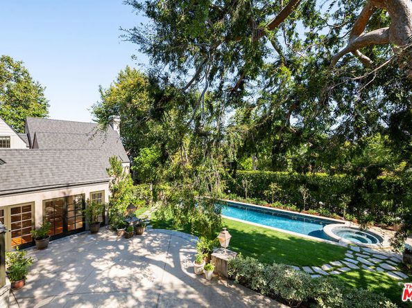 143 S Muirfield Road, Los Angeles CA 90004