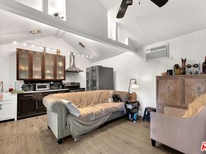 5341 Mecca Avenue, Tarzana CA 91356