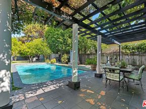 5341 Mecca Avenue, Tarzana CA 91356