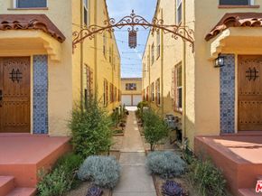 2935 Redondo Boulevard, Los Angeles CA 90016