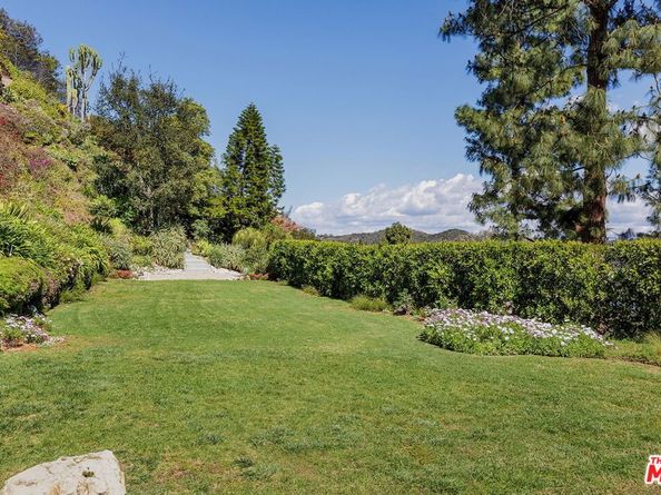 1726 Stone Canyon Road, Los Angeles CA 90077