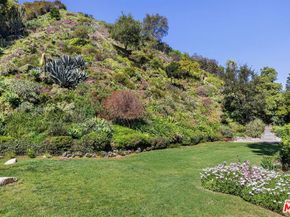 1726 Stone Canyon Road, Los Angeles CA 90077