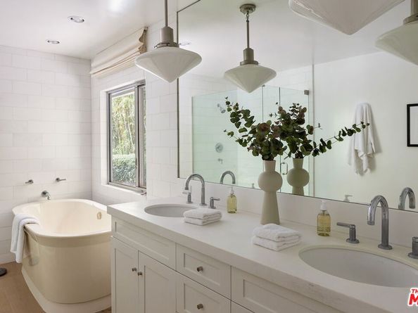 1726 Stone Canyon Road, Los Angeles CA 90077