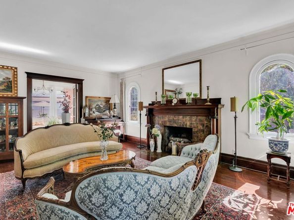 1650 Virginia Road, Los Angeles CA 90019