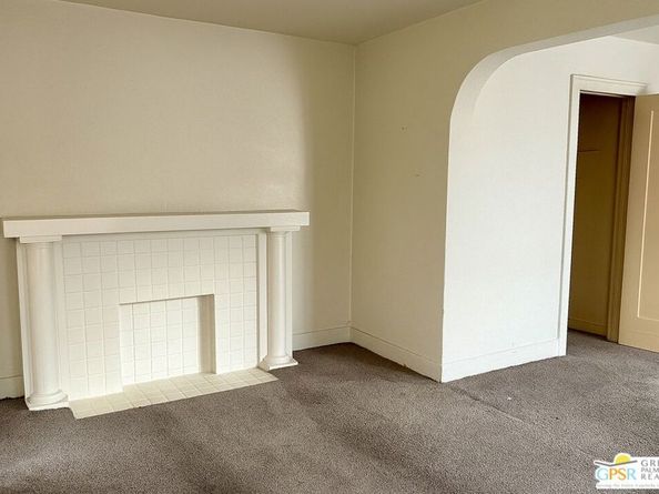 2812 Alsace Avenue, Los Angeles CA 90016