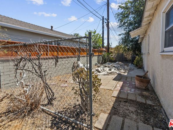 1344 N Parish Place, Burbank CA 91506