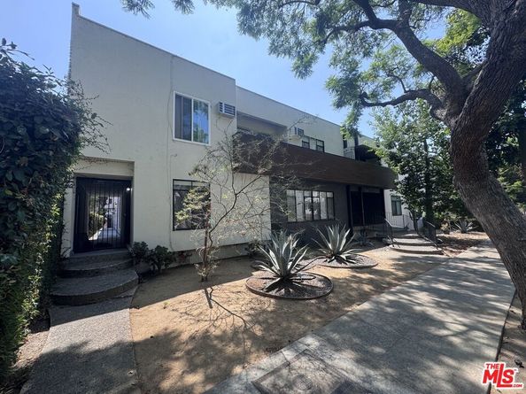 8220 Norton Avenue, West Hollywood CA 90046