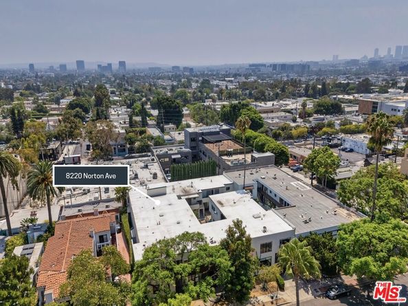 8220 Norton Avenue, West Hollywood CA 90046