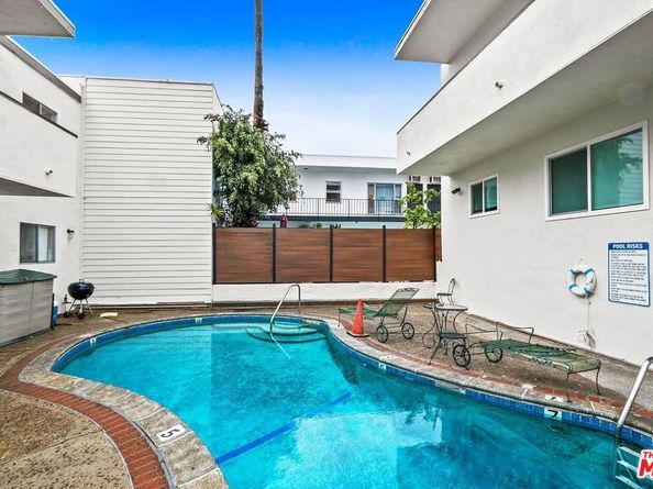8220 Norton Avenue, West Hollywood CA 90046