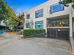 8220 Norton Avenue, West Hollywood CA 90046