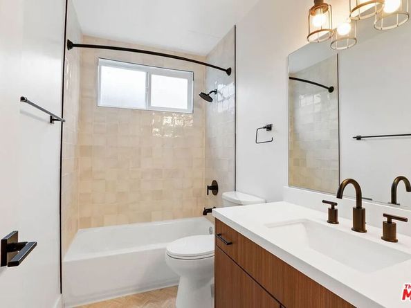 8220 Norton Avenue, West Hollywood CA 90046